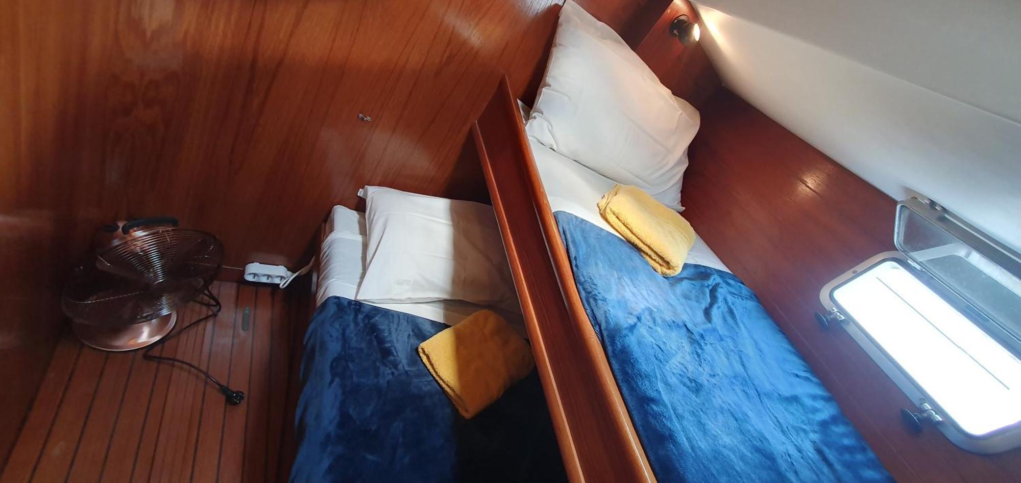 Coriandre 2 - Dormir Sur Un Grand Voilier 9 Personnes By Nuits Au Port لا روشيل المظهر الخارجي الصورة