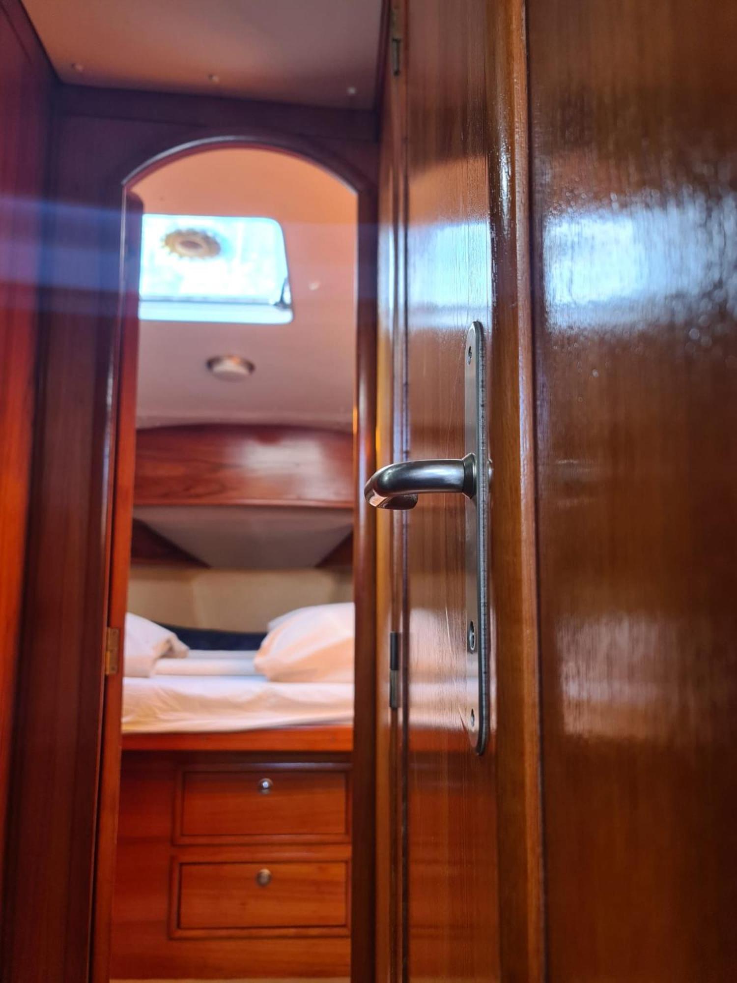 Coriandre 2 - Dormir Sur Un Grand Voilier 9 Personnes By Nuits Au Port لا روشيل المظهر الخارجي الصورة